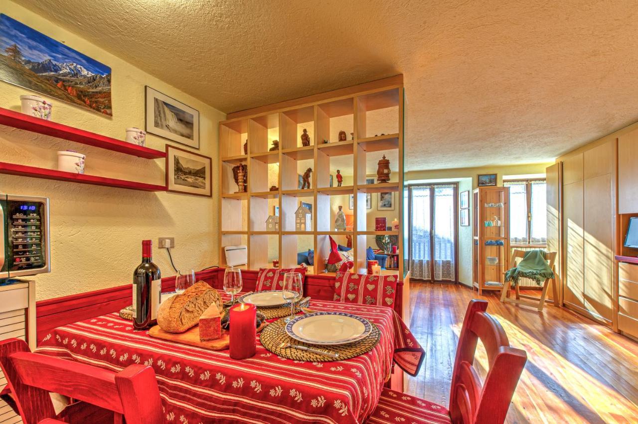 Appartamento Claire - Relax Con Splendida Vista - Cour 0081 Courmayeur Eksteriør bilde