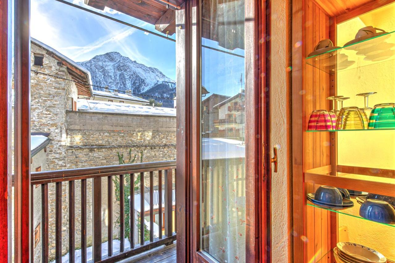 Appartamento Claire - Relax Con Splendida Vista - Cour 0081 Courmayeur Eksteriør bilde